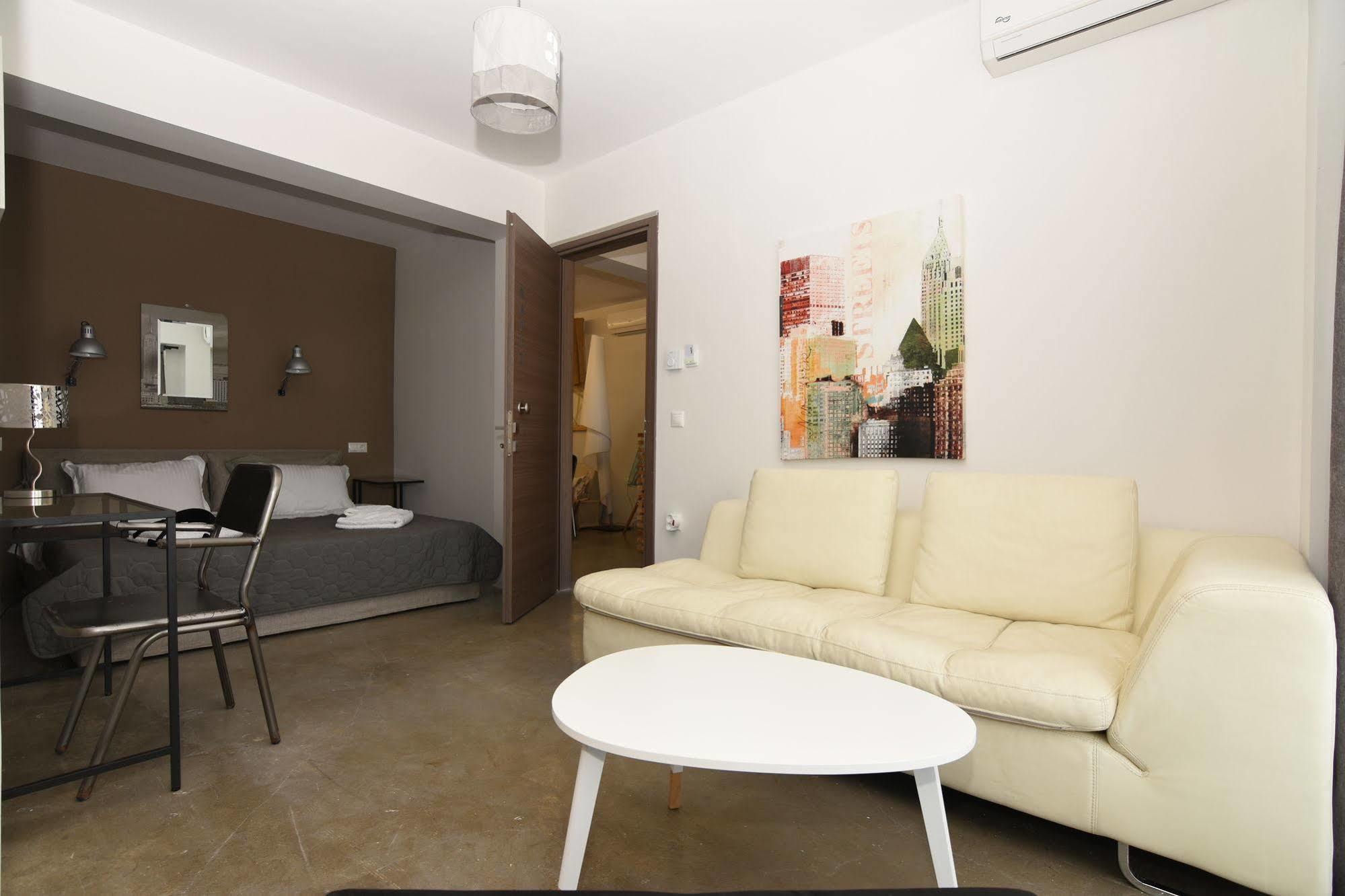 Entechnos Living Aparthotel เมกาลีอัมโมส ภายนอก รูปภาพ